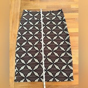 LuLaRoe Geometric Pencil Skirt - Black and Cream